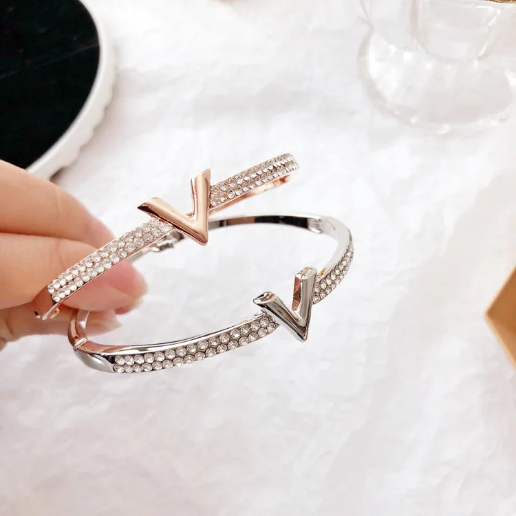 V Bracelet