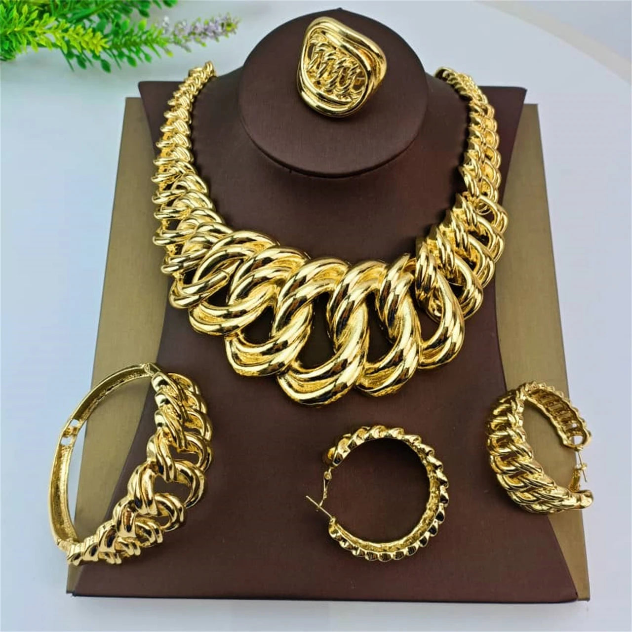 Simone's Jewelry Sets